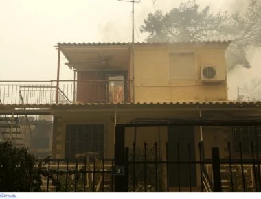 Ενίσχυση των δυνάμεων πυρόσβεσης στην Κινέτα κατόπιν εορτής